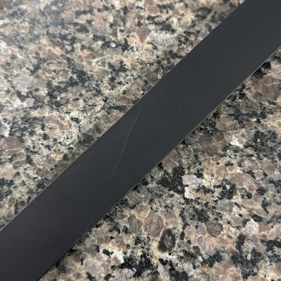 All Black Gucci Belt - Picture 5 of 5